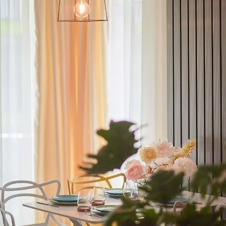 Sunny Side In Complexul Alezzi