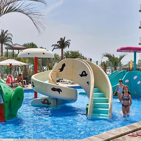 Sunny Side In Complexul Alezzi شقة