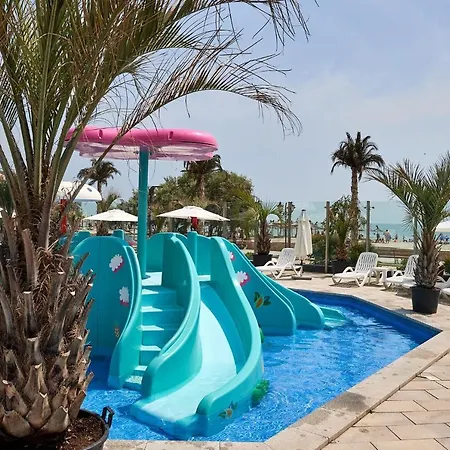 Sunny Side In Complexul Alezzi شقة