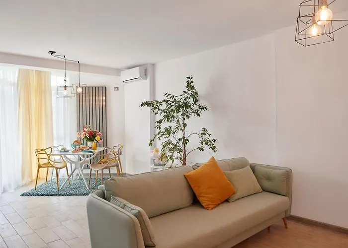 Sunny Side In Complexul Alezzi * Năvodari