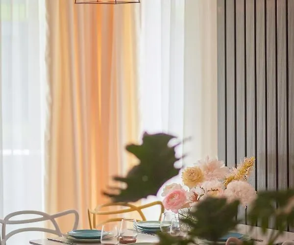 Sunny Side In Complexul Alezzi